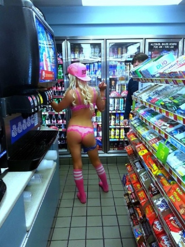 Naked People Of Walmart Uncensored.
